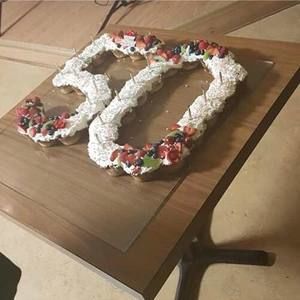 Meet your Posher, Charmaine